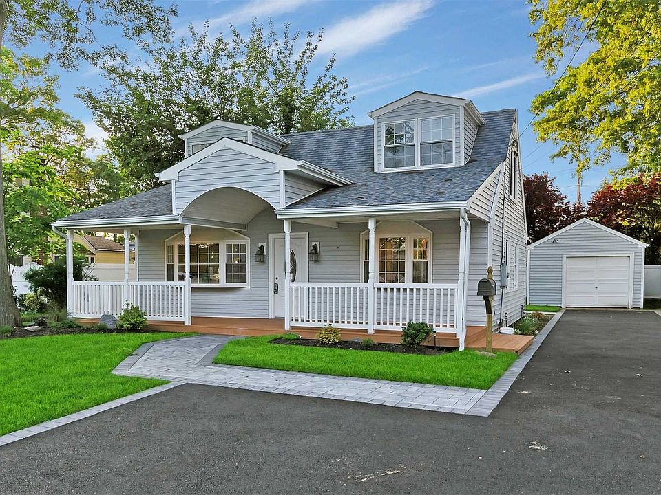 1st image of 4 Richard Ave