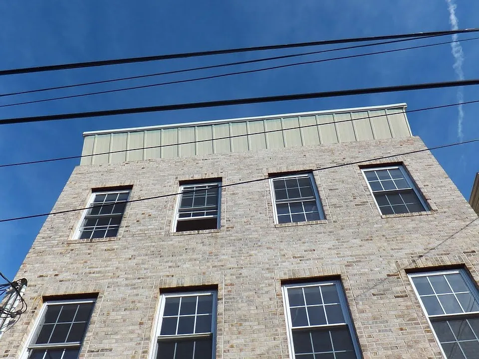 210 South St