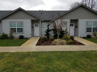 1055 Hudson St, Longview, WA 98632