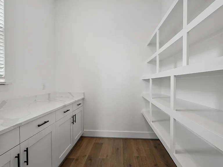 1820 Drover Ln — Photo 11