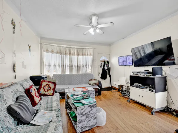 1011 Banner Avenue image 7 of 23