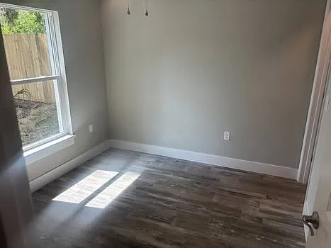 420 S 9th Ave — Photo 5