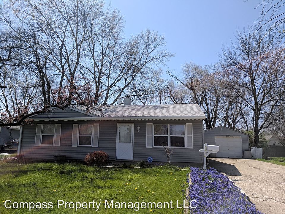 1st image of 3914 Arquette Dr