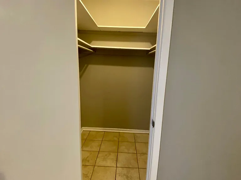 1212 Focis St — Photo 4