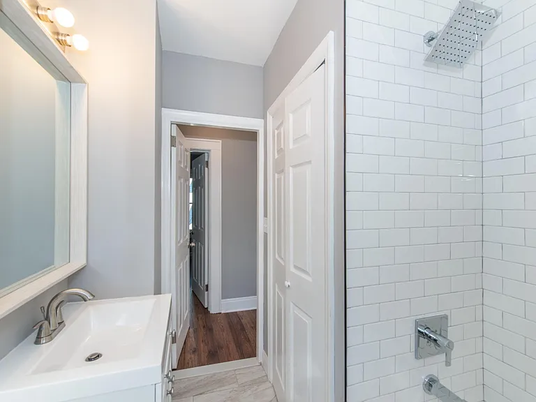 114 Sheridan Ave — Photo 11