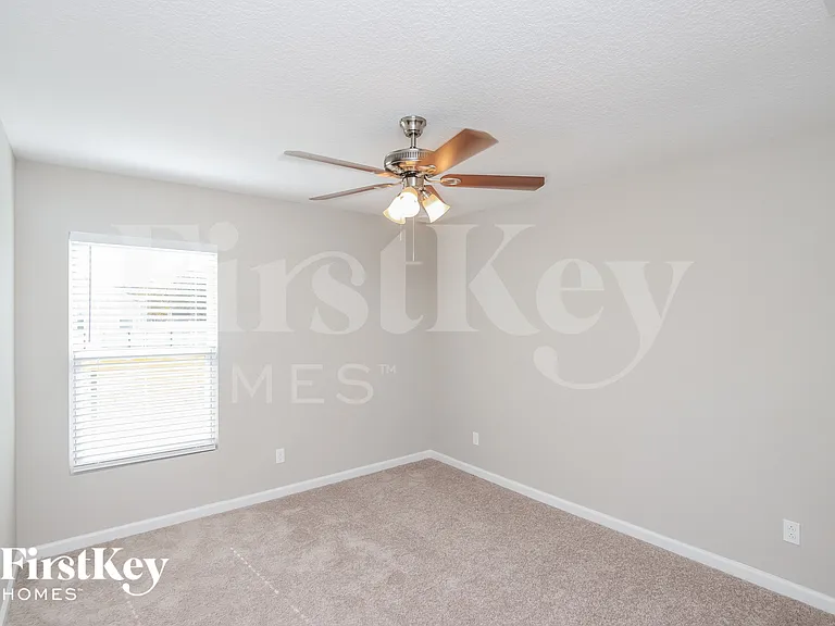 1000 Cranberry Rd SE — Photo 10