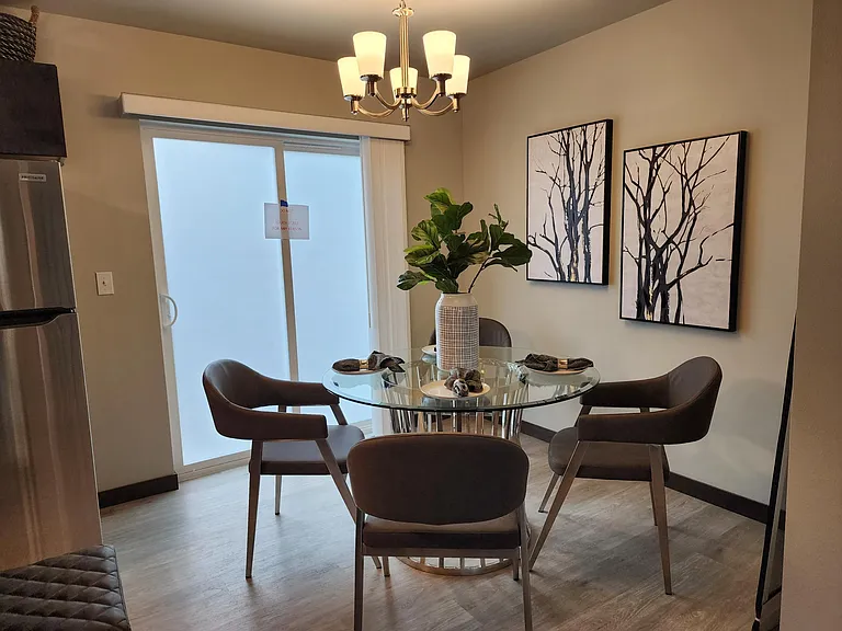 1039 Cedar Ave #103 — Photo 7