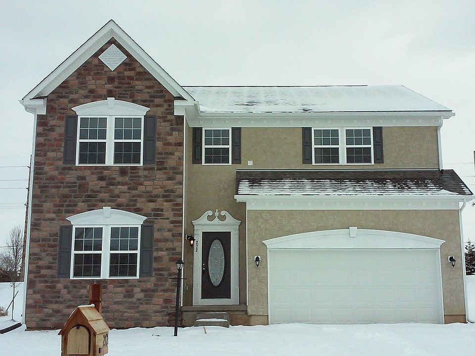 1st image of 272 Evergreen Cir