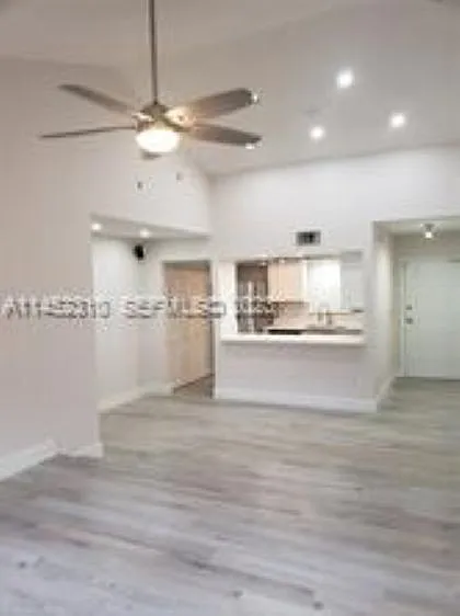 living/dining pic