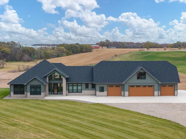 4051 Clearwater Trl, Lonsdale, MN 55046