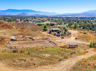 2 Mapes Rd, Perris, CA 92570