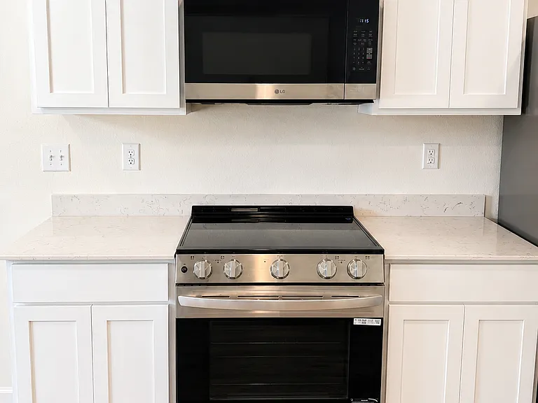 1623 Trout Dr — Photo 5