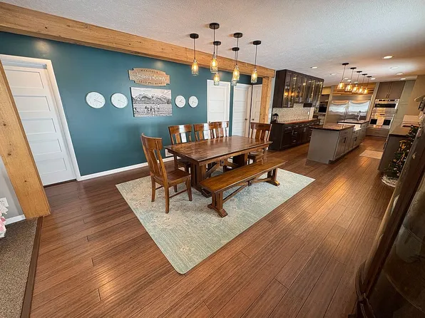 2670 M Rd, David City, NE 68632