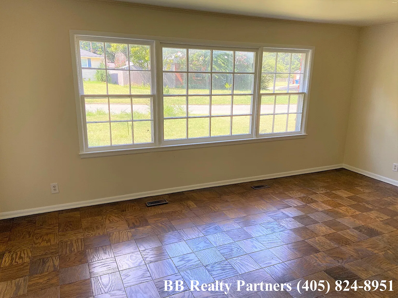 3 bed, 1815 sqft, $1,745 — Photo 4