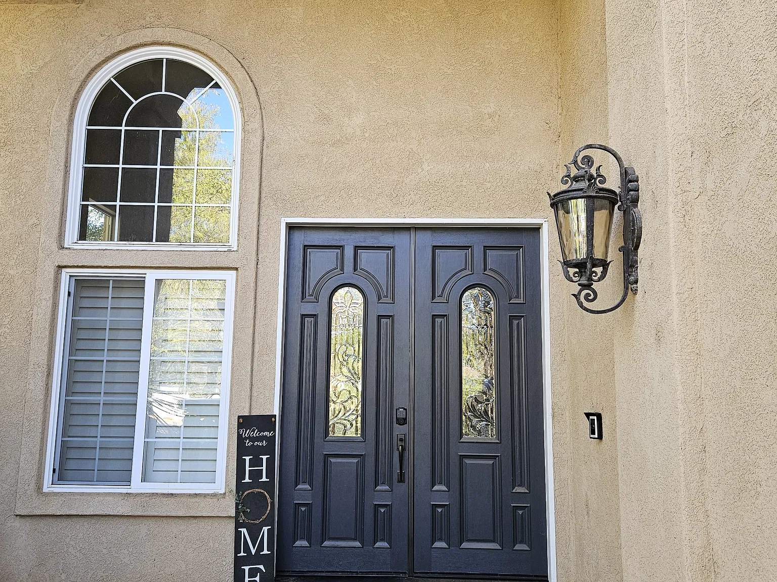 4 bed, 3002 sqft, $4,800 — Photo 2