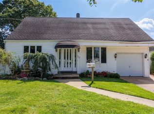 50 Jedwood Pl, Valley Stream, NY 11581