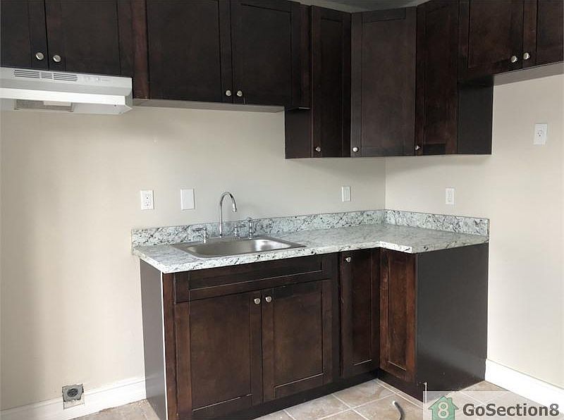2nd image of 2122 NW 7th Ct APT 2