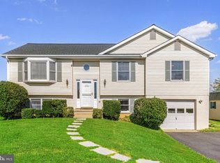 11249 Craig Ln, Bealeton, VA 22712