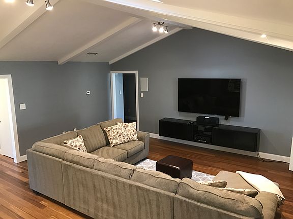 5th image of 2716 Putnam Dr