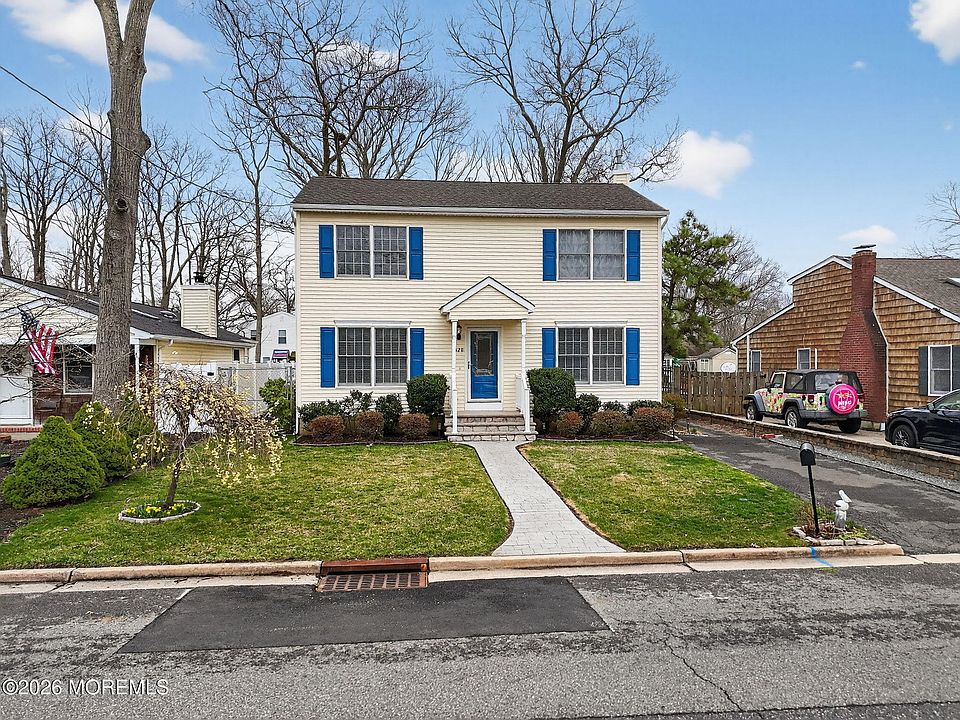 1st image of 520 Hardenberg Avenue