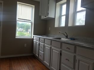 32 Main St, Dallas, PA 18612