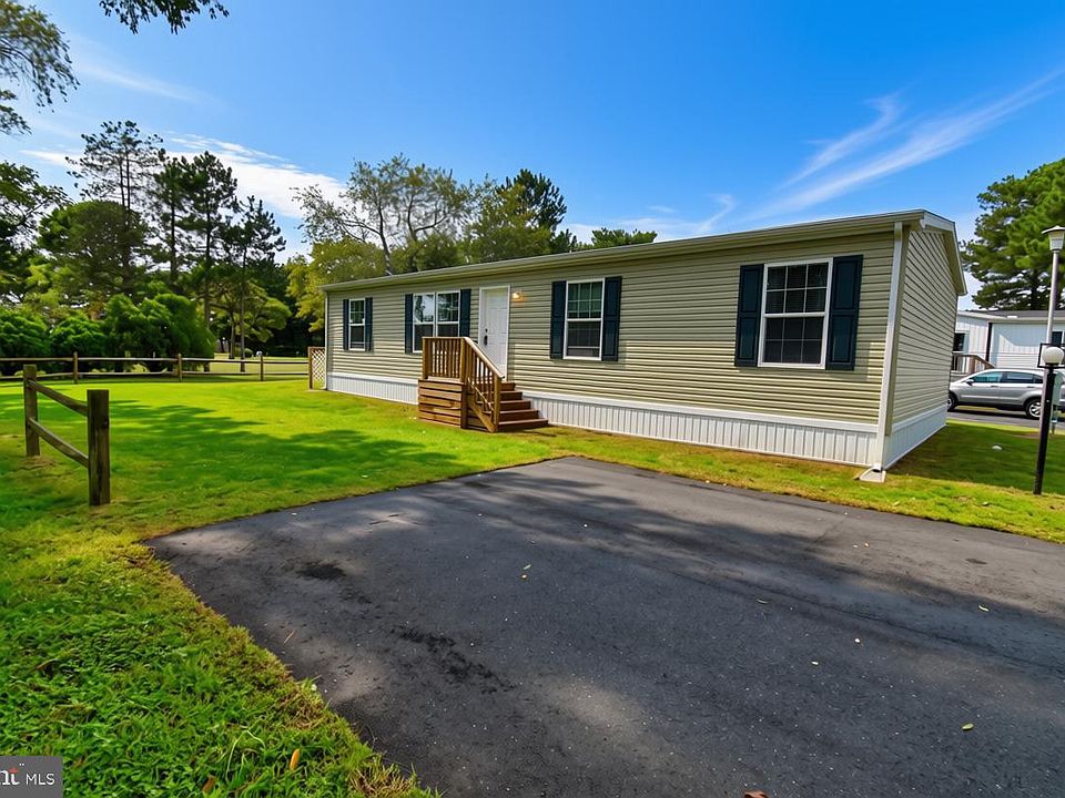 1st image of 23344 Lawrence Ln