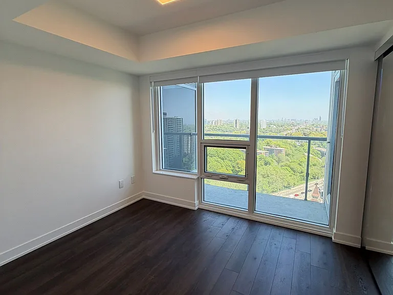 609 Sherbourne St #2208 — Photo 8