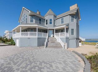 724 Dune Rd, Westhampton Beach, NY 11978