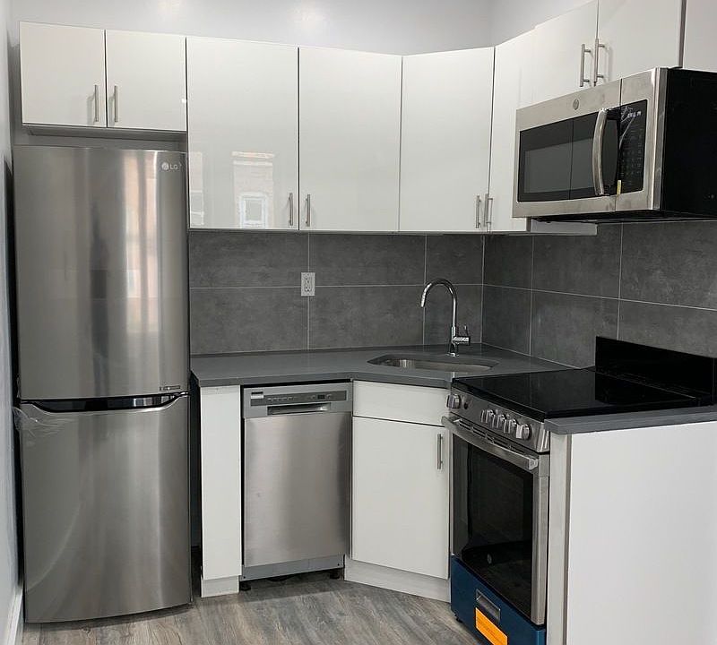 1st image of 4811 45th St APT 3C