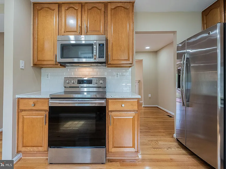 5844 Banning Pl — Photo 16
