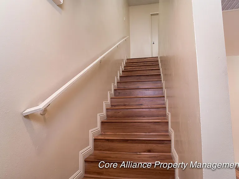 17151 Roscoe Blvd #18 — Photo 11