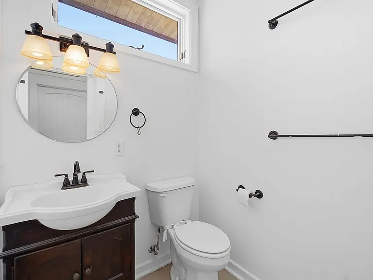 1036 La Cienega Rd — Photo 16