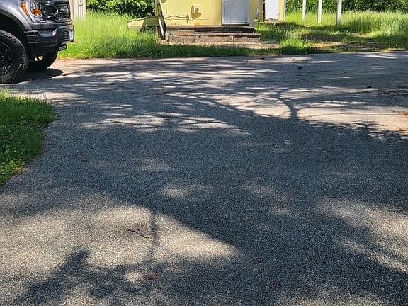 4th image of 18 GORHAM Drive
