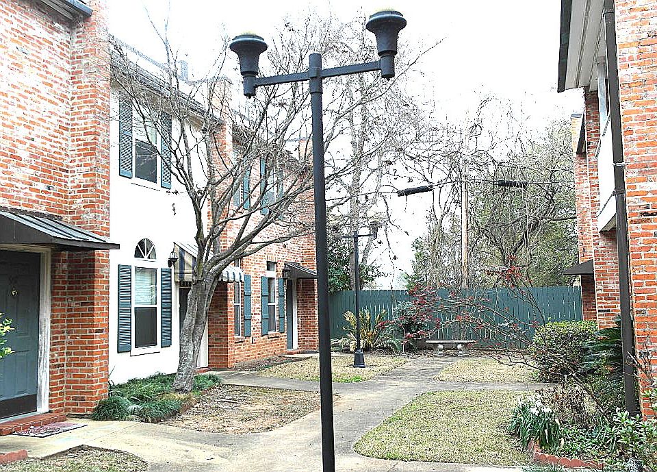 1st image of 959 Bayou Trace Dr