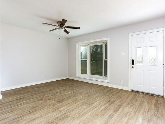 5th image of 4123 Seabrook Dr