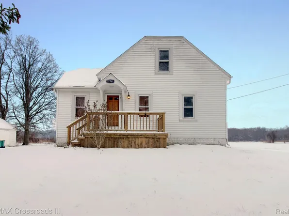 32761 Sibley Rd, Romulus, MI 48174