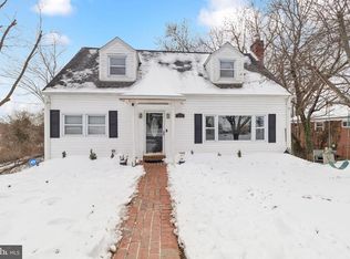 305 Cedar Ridge Dr, Oxon Hill, MD 20745