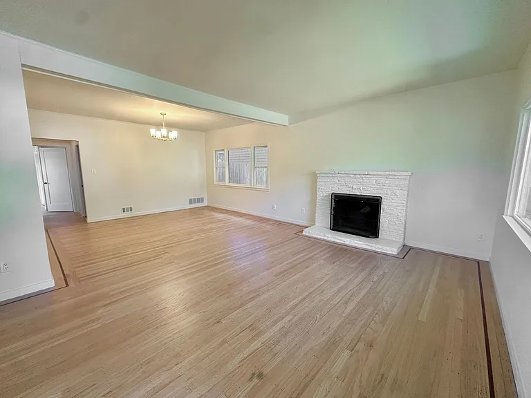 9 Bungalow Ave — Photo 6