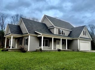 5 Locust St, Swansea, MA 02777