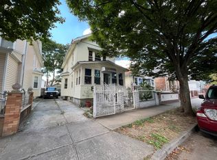 12164 133rd St, South Ozone Park, NY 11420
