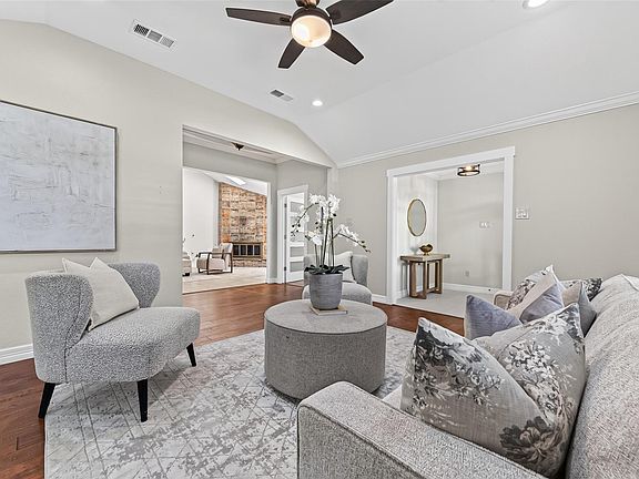 2nd image of 602 Patchester Dr