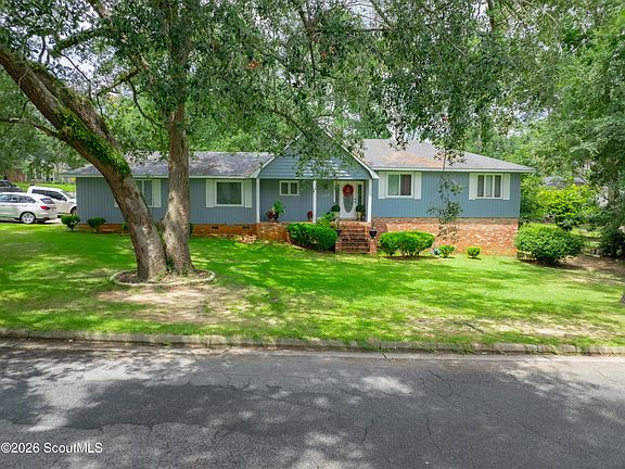 5th image of 2202 Oakdale Dr