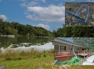 263 Cole Lake Dr, Toccoa, GA 30577