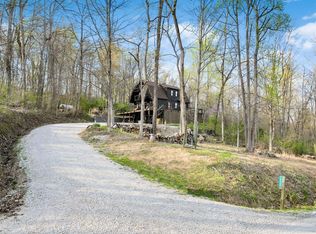 26060 Wildcat Hollow Rd, Rockbridge, OH 43149