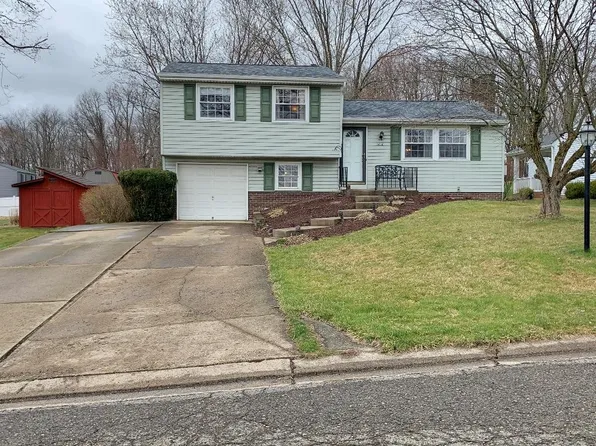 1616 Southpine Dr, South Park, PA 15129