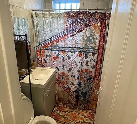 4th image of 3009 W Armitage Ave APT 3W