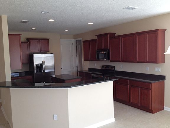 3rd image of 15913 LEXINGTON PARK Drive #295