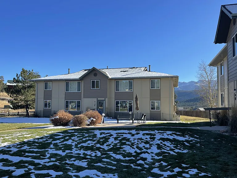 Exterior, views, and green space