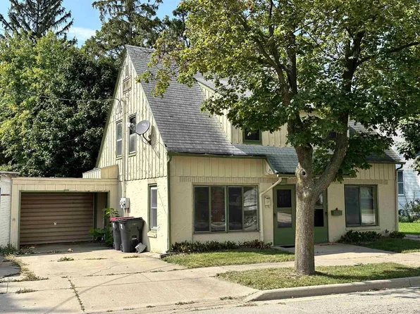 121 Grove Street, Waterloo, WI 53594