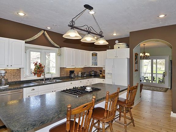 5th image of 2030 Willowridge Pl NE
